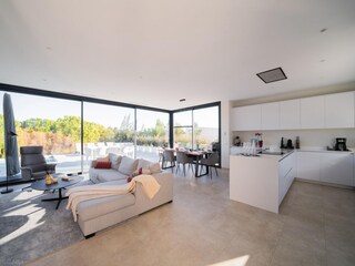 Villa San Miguel de Salinas Características 18