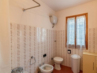 Apartment Arrone Features 35