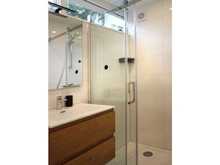 Badezimmer im Erdgeschoss