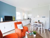 Wohnbereich mit offener Küche Ferienwohnung "Blauort"