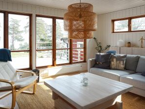 Holiday house 8 Personen Ferienhaus in BRASTAD - Lysekil - image1