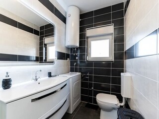 Villa Obrovac Features 4