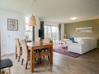 Holiday house Julianadorp Features 25