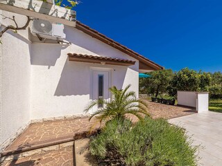 Villa Kornić Environment 34