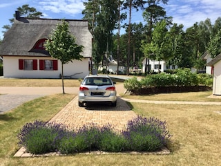 2 Parkplätze