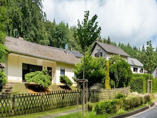 Bungalow Feusdorf Außenaufnahme 11