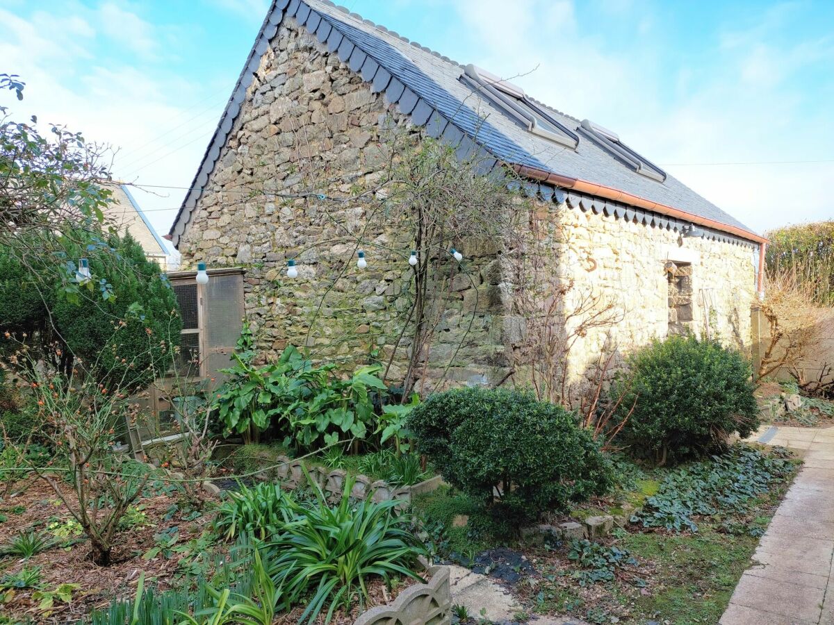 Holiday cottage Saint Pol de Léon Outdoor Recording 1