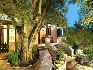 Ferienhaus, Kalamitsi Aleksandrou