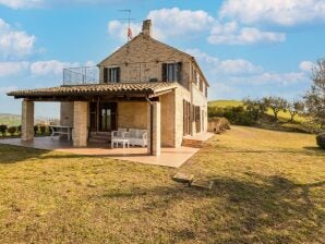 Maison de vacances confortable à Moregnano avec jardin - Pétritoli - image1