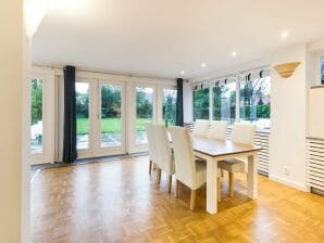 Holiday house Modernes Ferienhaus in Groede mit Terrasse - Groede - image1