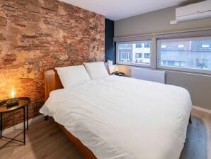 Apartamento contemporáneo en la calle comercial de Maasmechelen - Sittard - image1