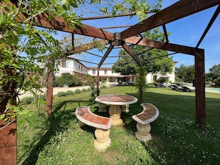 Apartment Tauriac Außenaufnahme 9