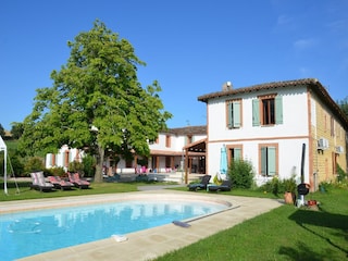 Apartment Tauriac Außenaufnahme 1