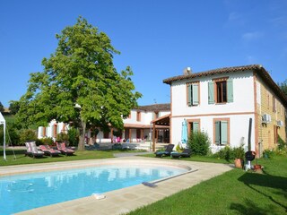Apartment Tauriac Außenaufnahme 13