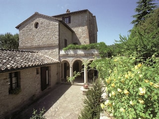 Apartment Mantignana Außenaufnahme 5