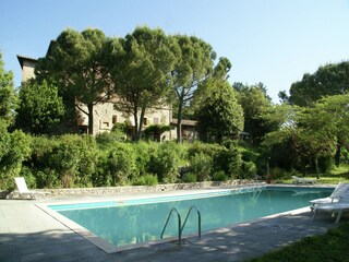 Apartment Mantignana Außenaufnahme 6