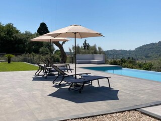 Villa Welt Outdoor Recording 1