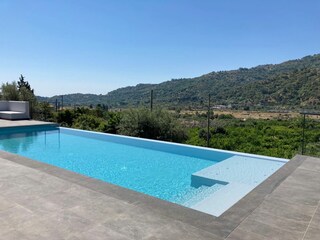 Villa Welt Outdoor Recording 2