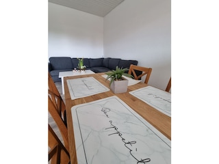 Wohnzimmer mit Eßecke