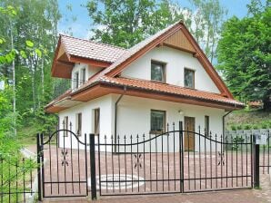 Parc de vacances Chalet clôturé pour 8 personnes, à seulement 150m du lac, à Kretowiny - Bieniasze - image1