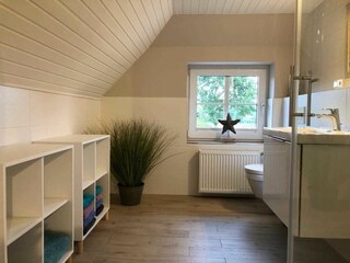Duschbad im OG