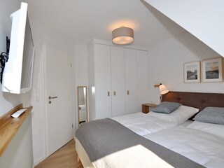Schlafzimmer 1 mit Doppelbett OG