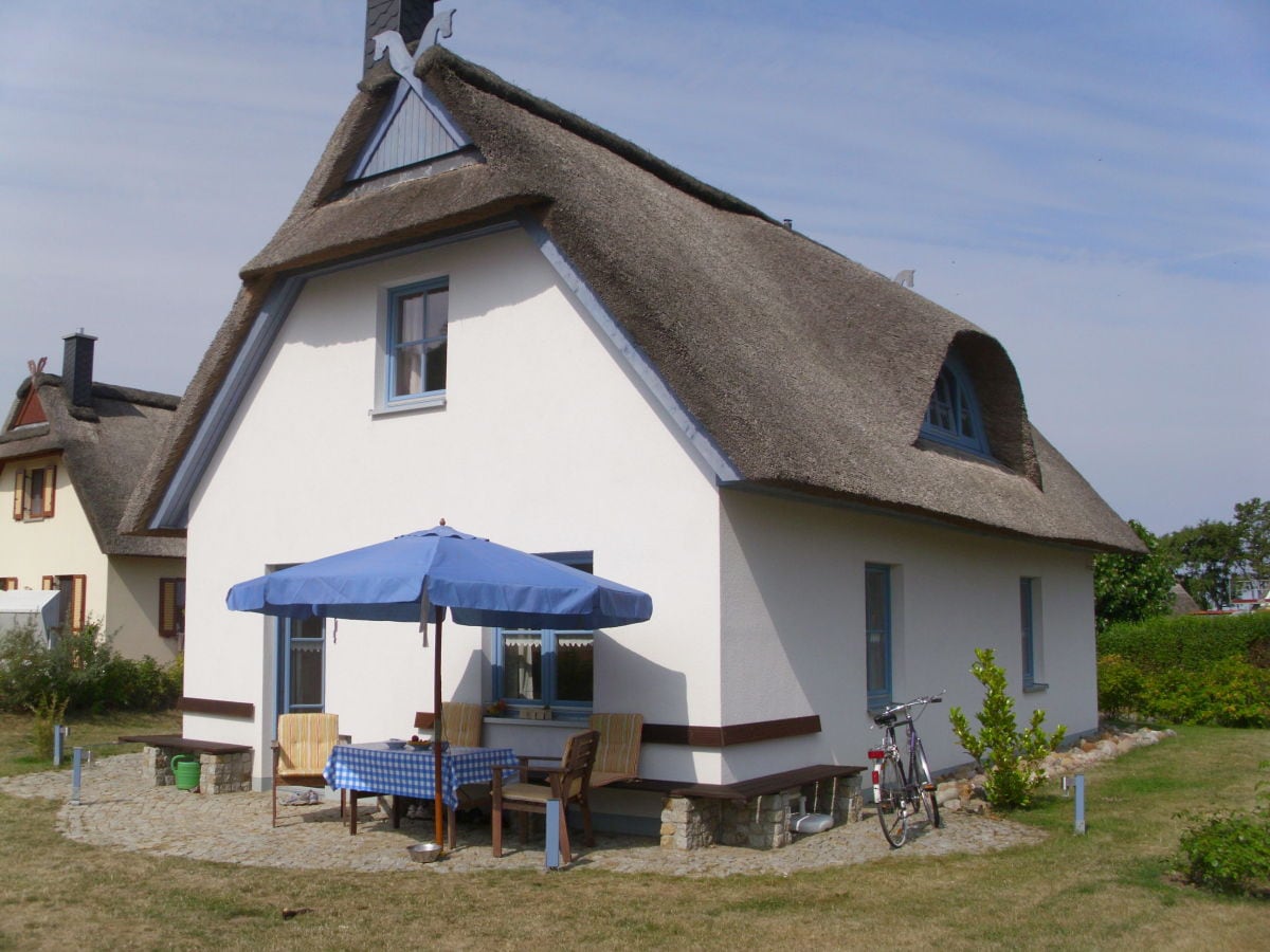 Terrasse auf der Ost-, Süd und Westseite