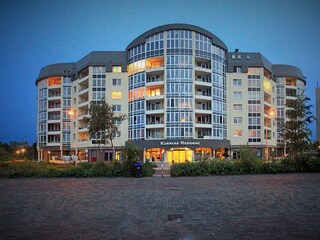 Die Kurpark-Residenz am Abend