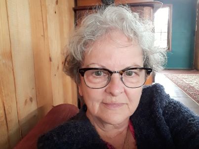 Frau Bettina Fackelmann
