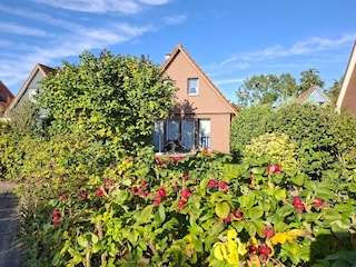 Haus Gundi Gartenseite