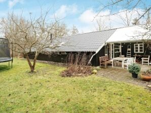 8 Personen Ferienhaus in Kirke Hyllinge - Kirke Hyllinge - image1