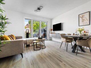 Wohnbereich mit TV und WLAN