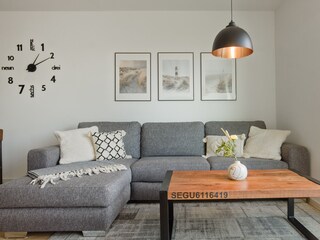 gemütliche Couch mit Schlaffunktion