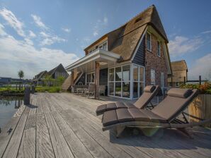 Parc de vacances Villa avec douche solaire à Tjeukemeer - Delfstrahuizen - image1