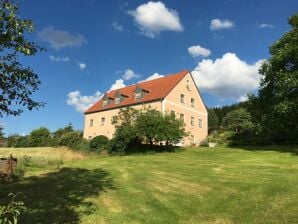 Maison de vacances Maison de groupe confortable avec son propre jardin et espace bien-être - Lac Schönsee - image1