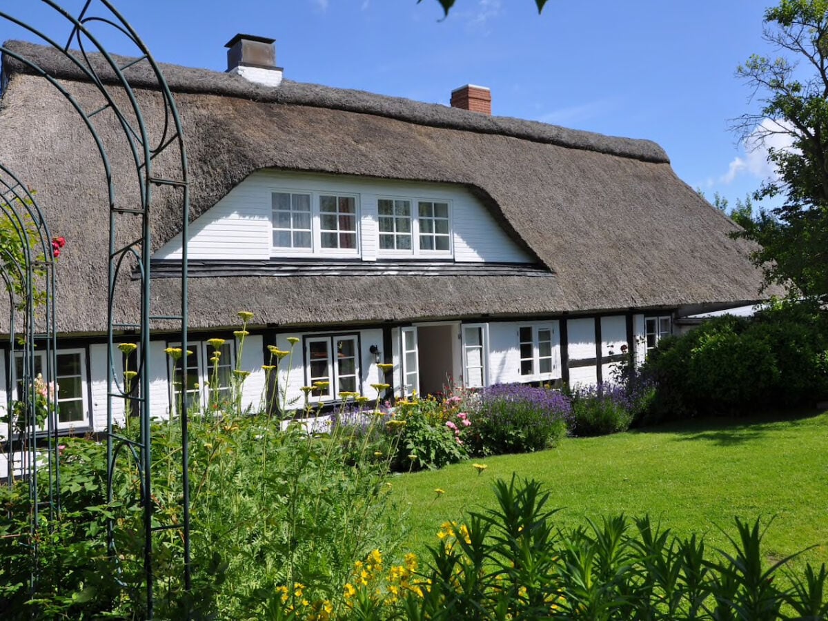 Herzlich willkommen im Haus Mühlenfeld und Garten !