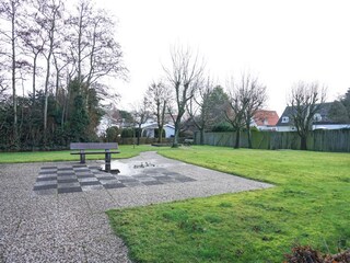 Gartenbereich im Winter