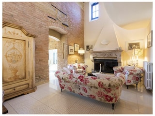 Villa Poggibonsi Features 11