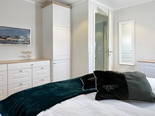 Schlafzimmer mit TV