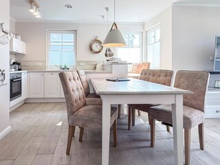 Esstisch mit Stühle