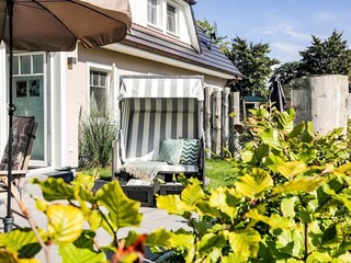 Terrasse mit Strandkorb