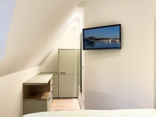 Schlafzimmer 1 TV