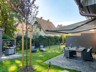 Terrasse mit Strandkorb