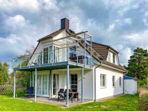 Holiday apartment Bi de Wisch, OG