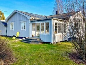 5 Personen Ferienhaus in BERGKVARA - Söderåkra - image1