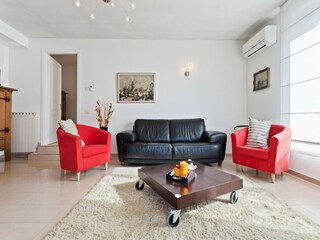 Villa Comerio Características 12