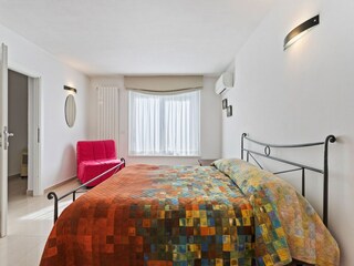 Villa Comerio Features 26