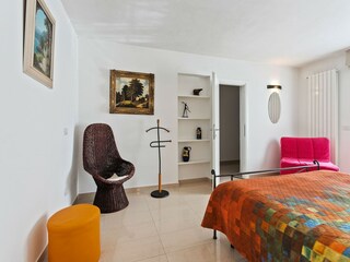 Villa Comerio Características 22