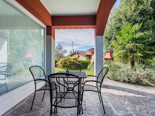 Villa Comerio Outdoor Recording 5
