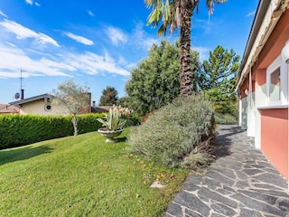 Villa Comerio Buitenaudio-opname 7